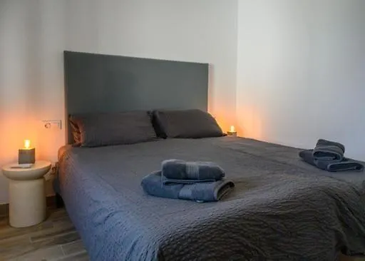Newly Renovated 2 Bedroom Beachfront House Sitio de Calahonda 0*,  Spanien