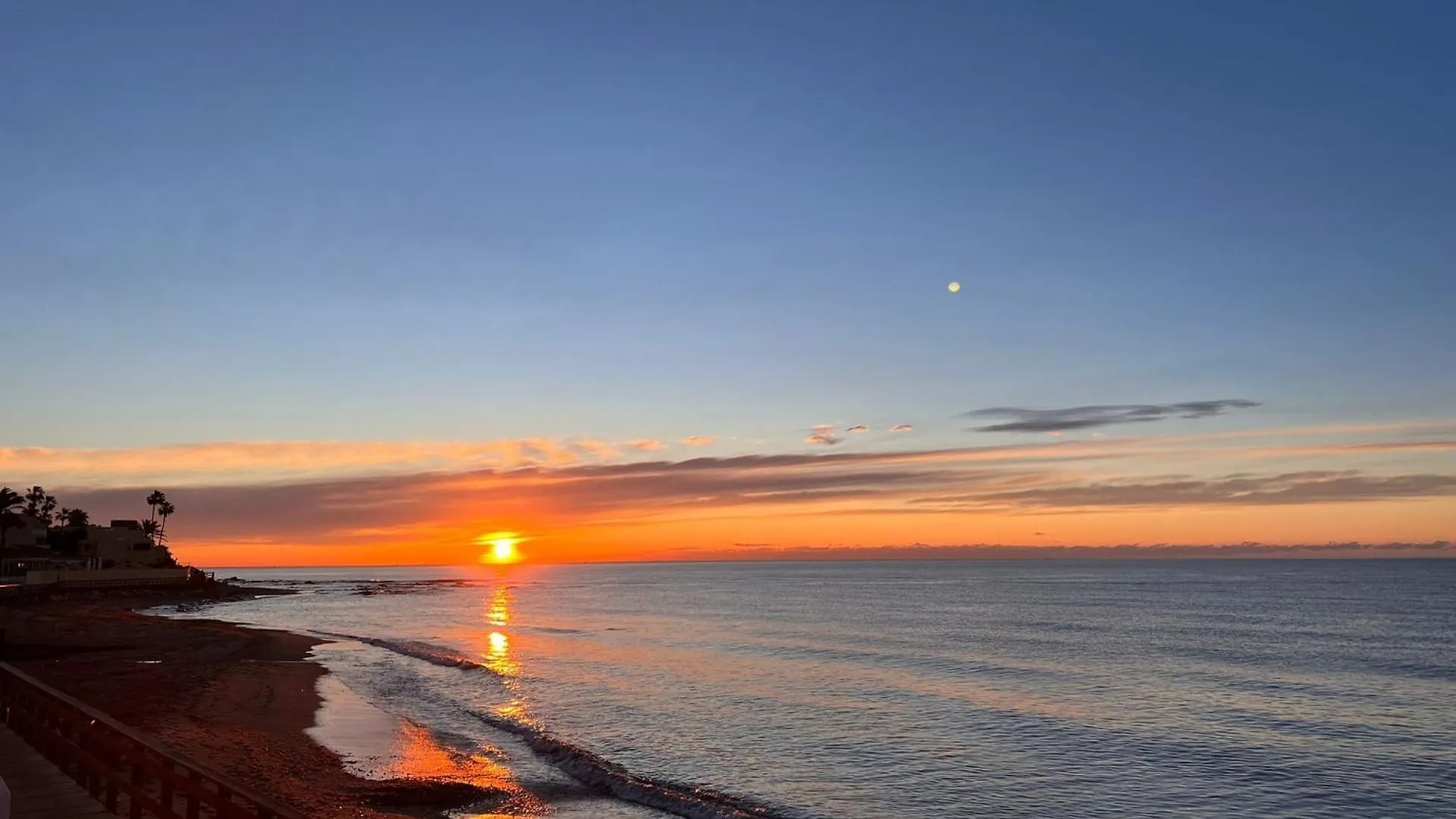 Newly Renovated 2 Bedroom Beachfront House Sitio de Calahonda Spain